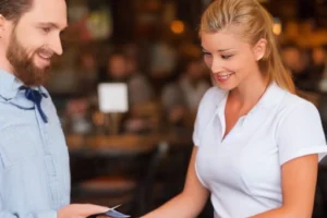 Ինչպե՞ս նշել մատուցողի հաստիքը